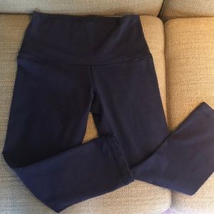 Wunder Under high rise black crop